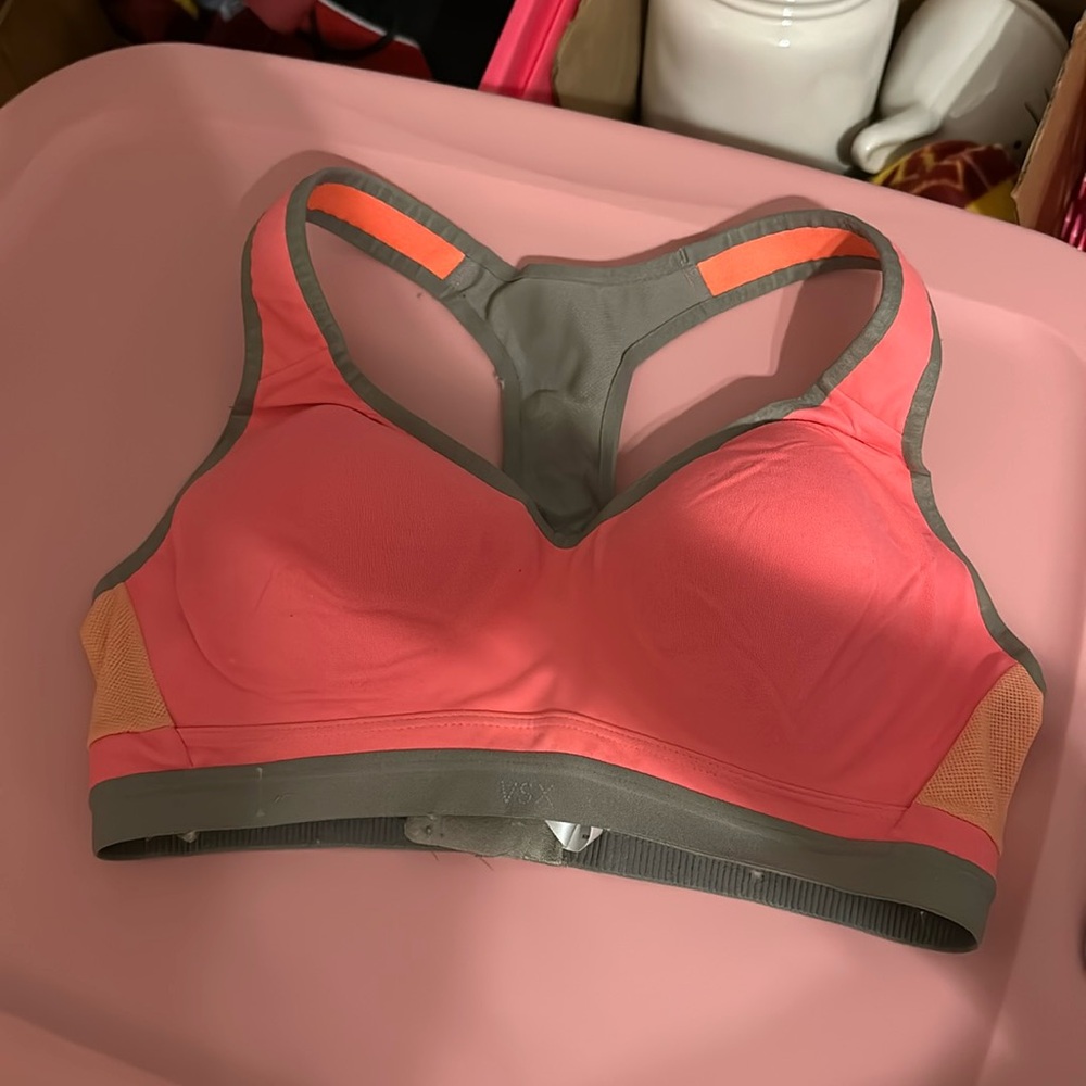 VS X Sport padded sports bra